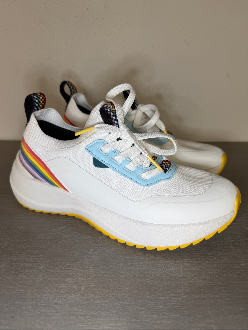 Vessi Stormburst Lowtop Womens Size 6 Waterproof Shoes Sneaker Hiking Pride 2024